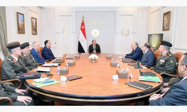 President Abdel Fattah El-Sisi met a number of military generals on Monday - press photo