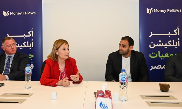 Vice-President of the EIB, Gelsomina Vigliotti with CEO of Money Fellows, Ahmed Wadi