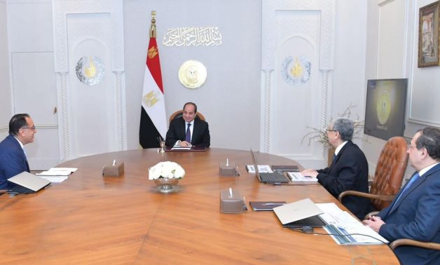 President Abdel Fattah El Sisi meets with with PM Mostafa Madbouly, Minister of Electricity and Renewable Energy Dr. Mohamed Shaker, and Minister of Petroleum and Mineral Resources Engineer Tarek El-Molla