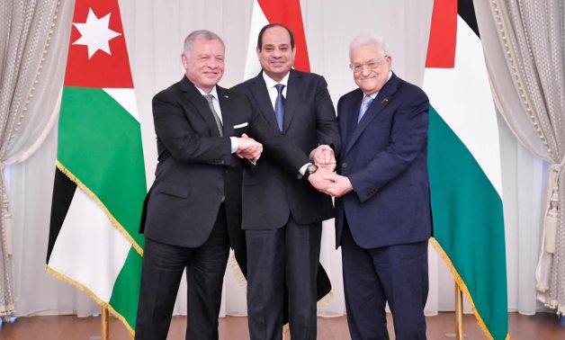 FILE – A summit between Egyptian President Abdel Fattah El-Sisi, King Abdullah, and Palestinian President Mahmoud Abbas in 2023 – Egyptian Presidency 