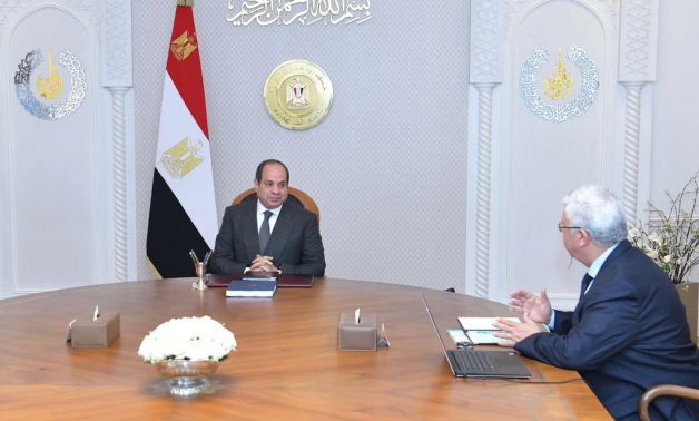 President Abdel Fattah El-Sisi met with Prime Minister Dr. Mostafa Madbouly and Minister of Higher Education and Scientific Research Dr. Ayman Ashour.- Press photo