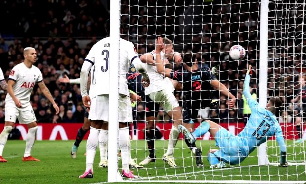 Manchester City's Nathan Ake scores their first goal REUTERS/David Klein