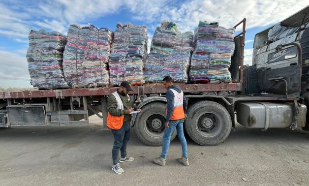 The Palestine Red Crescent Society's teams receive humanitarian aid in Gaza - PRCS