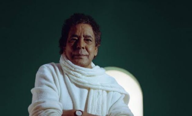 Mohamed Mounir. 