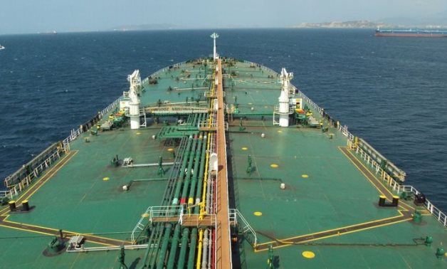 File photo: A Lakemax-type oil tanker from PDVSA’s Venfleet fleet, seen underway. CC/Luigienriquetol