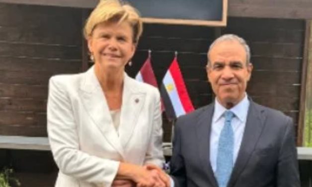 Egyptian Minister of Foreign Affairs Dr. Badr Abdelatty (R) and Latvian counterpart Baiba Braže - file 