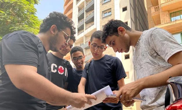 Students revise ahead of their Thanaweya Amma examinations in Egypt. (File photo: Youm7/Handout via Egypt Today)