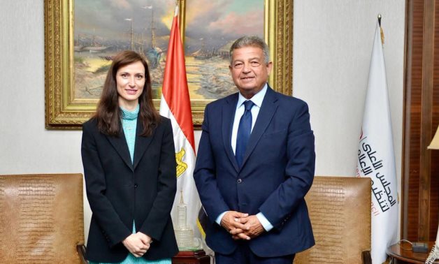 Engineer Khaled Abdel Aziz, Head of the Supreme Council for Media Regulation (R) and Maria Gabriel, UNESCO Assistant Director-General for Communication and Information