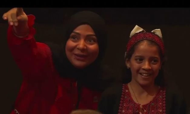 A scene from Taeeshy Ya Masr W Teslamy music video.
