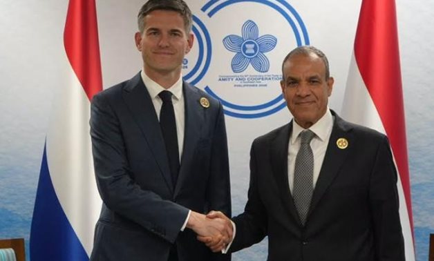 Egyptian, Dutch FMs discuss strengthening bilateral relations, regional developments