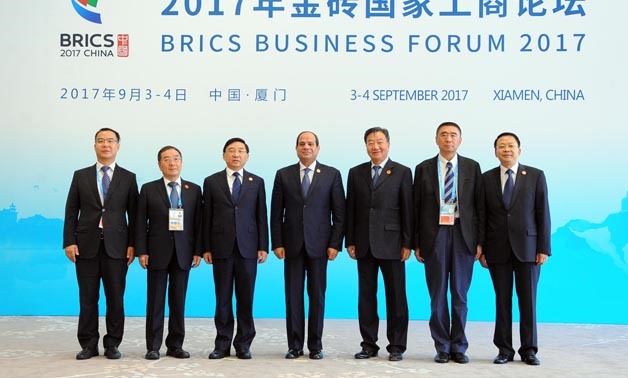 President Sisi and Chinese officials pose for a photo at BRICS Business Forum in China's Xiamen - Press photo