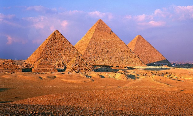 Giza pyramids – CC via Wikimedia Commons/Tawakol54