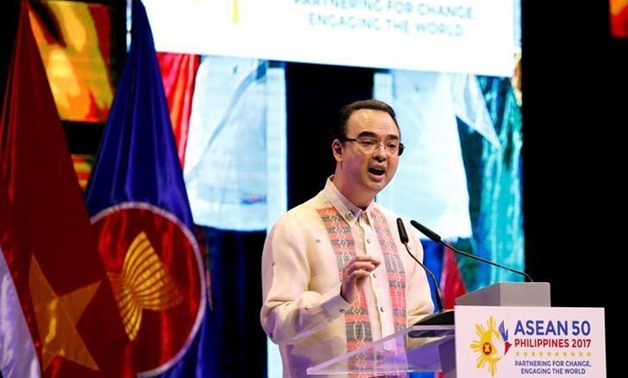 FILE PHOTO: Philippine Foreign Secretary Alan Peter Cayetano speaks during the closing ceremony of the 50th Association of Southeast Asia Nations (ASEAN) Regional Forum (ARF) in Manila, Philippines August 8, 2017. REUTERS/Erik De Castro