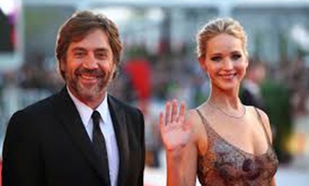Actors Jennifer Lawrence (R) and Javier Bardem pose during a red carpet for the movie "Mother!" at the 74th Venice Film Festival in Venice, Italy on September 5, 2017. REUTERS/Alessandro Bianchi/File Photo