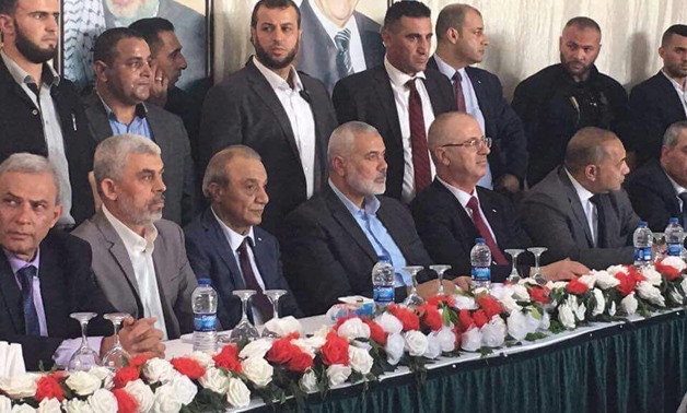 Palestinian Consensus Government Prime Minister, Ramy al-Hamdallah, Hamas Movement Head in Gaza, Yehya al-Senwar and Head of Hamas movement Ismail Hanya together during lunch on Monday – Press photo