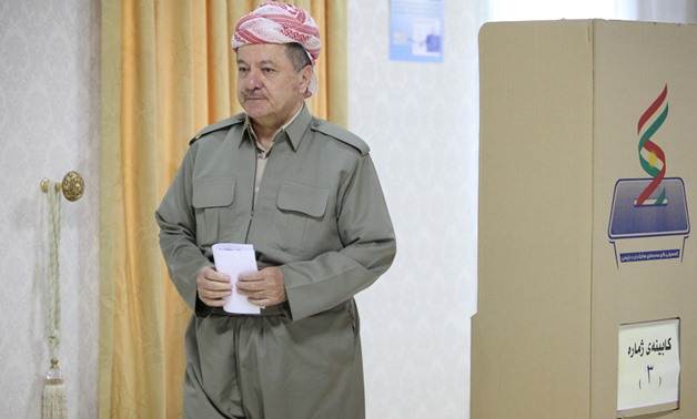 Iraqi Kurdish President Masoud Barzani casts his vote during Kurds independence referendum in Erbil, Iraq September 25, 2017. REUTERS/Azad Lashkari