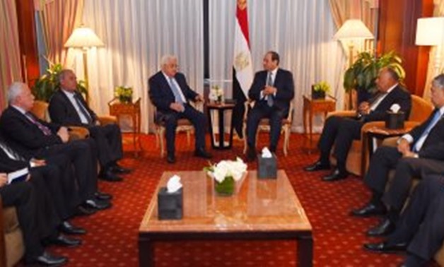 Photo of Al-Sisi meeting with Abu Mazen photo file   