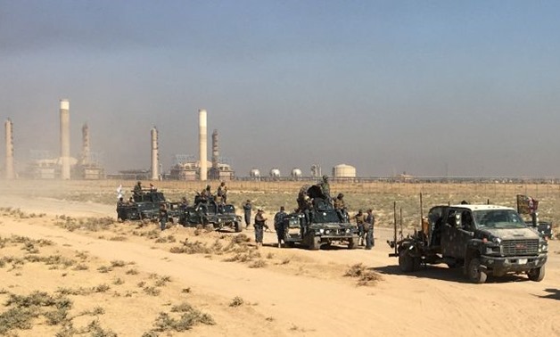 Members of Iraqi federal forces enter oil fields in Kirkuk, Iraq October 16, 2017. REUTERS/Stringer NO RESALES. NO ARCHIVES
