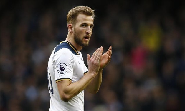 Champions League - White Hart Lane - 26/2/17 Tottenham's Harry Kane applauds the fans as he is substituted off Action Images via Reuters