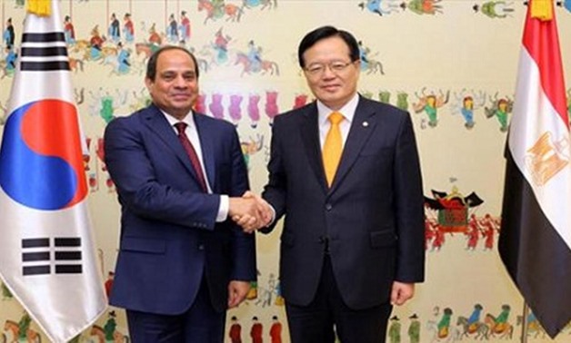 President Abdel Fatah al-Sisi with South Korea's National assembly speaker Chung Ui-hwa during his visit to Seoul in March 2016 - Egyptian presidency