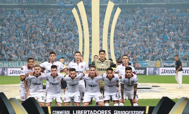 Soccer Football - Copa Libertadores Final - Gremio v Lanus - Arena do Gremio, Porto Alegre, Brazil - November 22, 2017. Lanus players pose before the match - REUTERS/Diego Vara