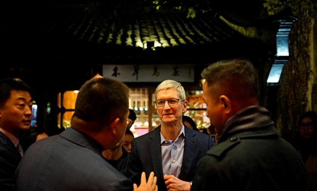 Apple CEO Tim Cook arrives before the fourth World Internet Conference in Wuzhen, Zhejiang province, China, December 2, 2017. REUTERS/Aly Song
