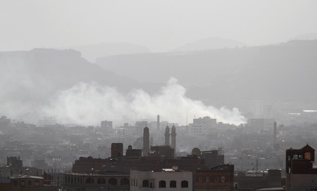 Smoke rises from areas where Houthi fighters clashed with forces loyal to Yemen's former president Ali Abdullah Saleh, who was killed, in Sanaa, Yemen December 4, 2017. REUTERS/Mohamed al-Sayaghi
