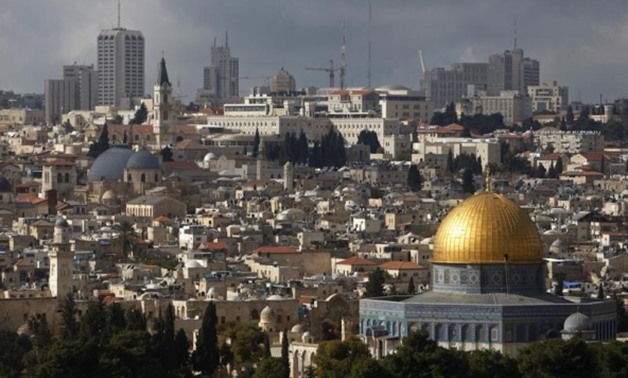 (A view of Jerusalem, December 8, 2009. REUTERS/Ammar Awad)
