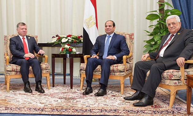 File- President Abdel Fatah al-Sisi (C), King Abdullah II (L) and Palestinian President Mahmoud Abbas (R)- press photo