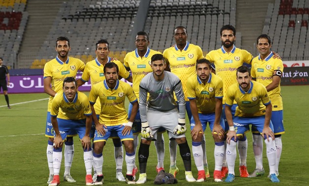 Ismaily players pose ahead of their game against Al Ahly, Nov. 20, 2007 – Egypt Today/Karim Abdel Aziz 