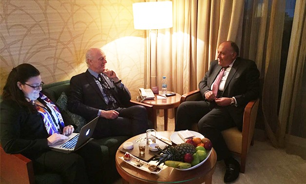Egypt’s Foreign Minister Sameh Shoukry (R) meets United Nations Envoy to Syria Staffan de Mistura - Press Photo