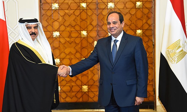 Egyptian president (R) and king of Bahrain (L) - press photo