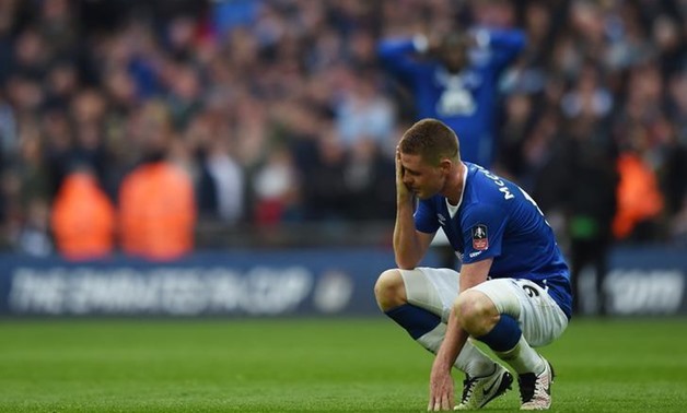 Football Soccer - Everton v Manchester United - FA Cup Semi Final - Wembley Stadium - 23/4/16 Everton's James McCarthy looks dejected after Manchester United's second goal Action Images via Reuters / Andrew Couldridge 