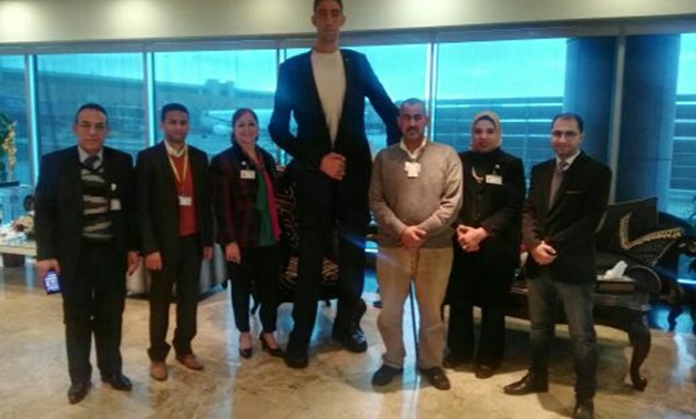 tallest man in the world visiting Egypt 