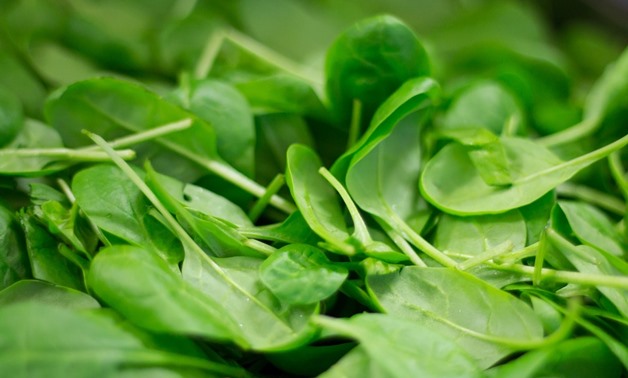 Spinach is a source of zinc. Via CC/Pixabay