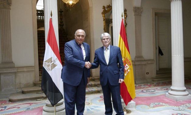 Egypt’s Foreign Minister Sameh Shoukry (L) with his Spanish counterpart Alfonso Dastis Quecedo (R) in Madrid on Feb. 14, 2018 - Press photo 