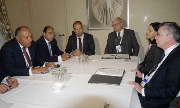 Foreign Minister Sameh Shoukry هn a meeting with German Defense Minister Ursula von der Leyen - Press photo 
