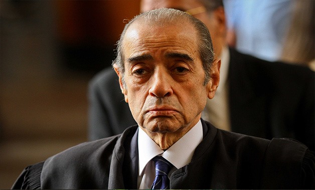 Mubarak's defense lawyer Farid el-Deeb-YOUM7-Archive
