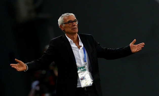 Egypt's head coach Hector Cuper reacts during the game. REUTERS/Amr Abdallah Dalsh 