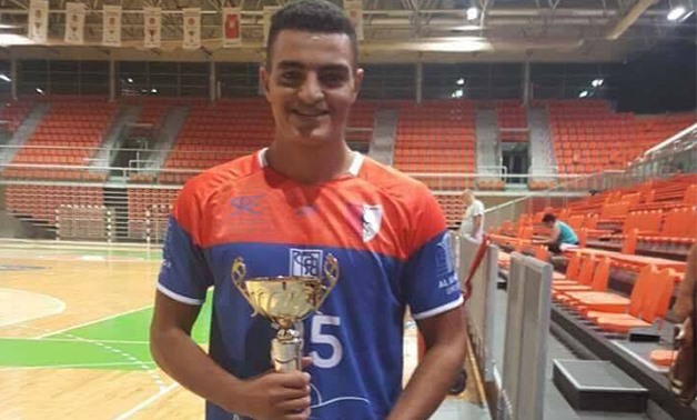 Mohamed el-Haragawy holding the best player of the Balkan Handball Championship trophy - Press image courtesy of Mohamed el-Haragawy official Faecbook