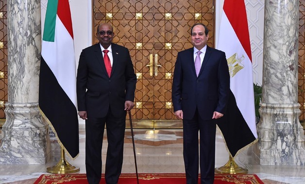 President Sisi meets with Sudanese counterpart Omar al-Bashir in Cairo - Press photo