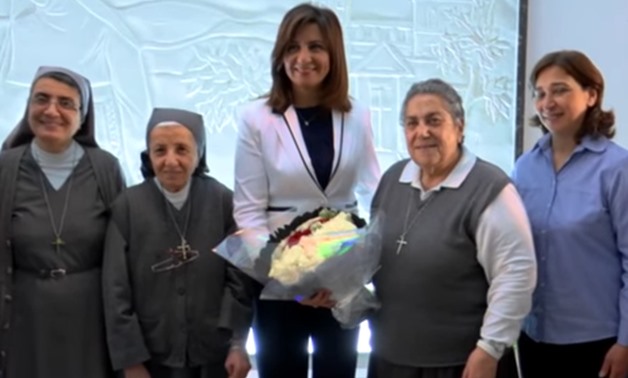 Minister of Immigration Nabila Makram honoring her teacher Sœur Pauline in Saint Anne School, on Mother’s day Wednesday, March 21, 2018 - Photo courtesy of YouTube/ ON live television channel   