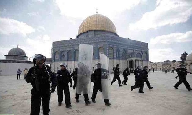 Israeli forces outsie Aqsa Mosque - AFP