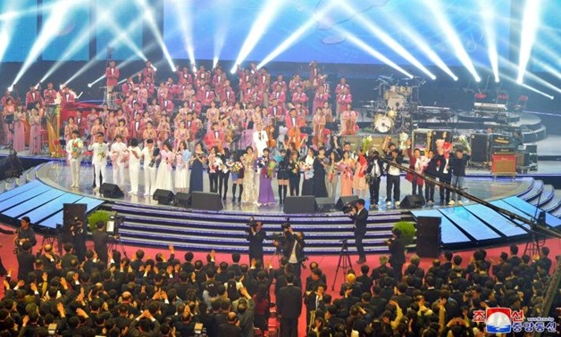 The show culminated with all the musicians joining together to sing the North's "See You Again" and the common Korean children's song "Our Wish is Reunification", after which the audience gave a standing ovation that lasted for more than 10 minutes
