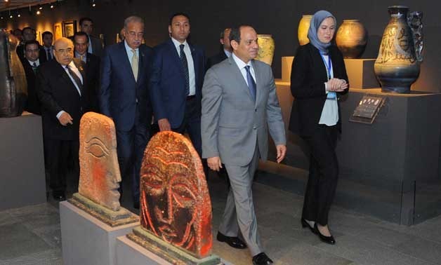 President Sisi tours the Bibliotheca Alexandrina - press photo
