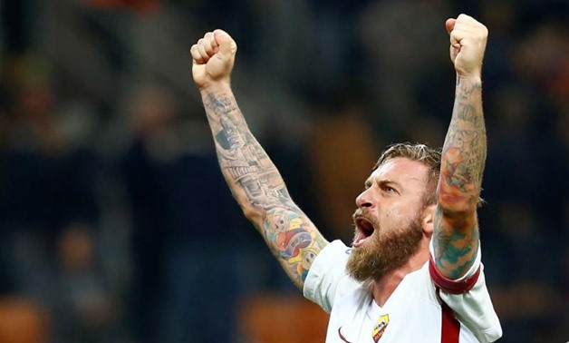 San Siro, Milan, Italy - October 1, 2017 AS Roma's Daniele De Rossi celebrates at the end of the match REUTERS/Stefano Rellandini 