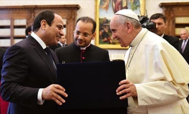 President Sisi meets with Pope Francis at the Apostolic Palace in Rome on Nov 24 - 2014 - Press photo