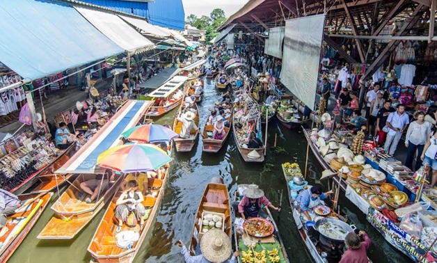 Talin Chan floating market  - CC via Flickr/Ninara