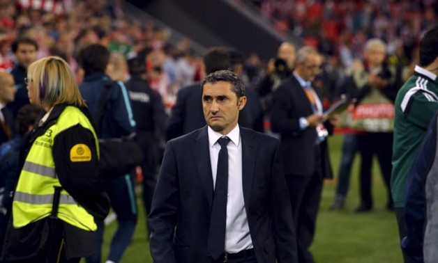 Athletic Bilbao coach Ernesto Valverde arrives to their Europa League Group L soccer match against Partizan at San Mames stadium in Bilbao, northern Spain, November 5, 2015. REUTERS/Vincent West Picture Supplied by Action Images