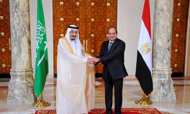 President Abdel Fatah al-Sisi receives Saudi King Salman bin Abdel Aziz at Presidential Palace in Cairo April 7, 2016  - Reuters